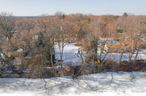 5684 N River Forest  Dr in Glendale wi. List Price: $185,000