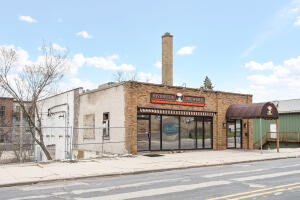 255 S Main St in West Bend wi. List Price: $795,000