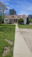 831 N  Silverbrook Dr in West Bend wi. List Price: $500,000