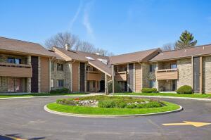 Glenwood Condominiums 2101 W Good Hope Rd 210 in Glendale wi. List Price: $224,900