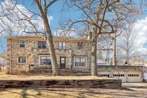 4703 W Jackson Park Dr in Milwaukee wi. List Price: $525,000