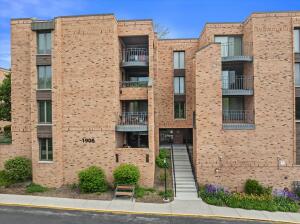 Eastwood 1906 E Shorewood Blvd 259 in Shorewood wi. List Price: $209,900
