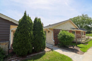 Woodbridge Village 5324  Woodbridge Ln  in Greenfield wi. List Price: $248,000