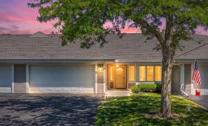 Mequon Square 11014  Mequon Square Dr  in Mequon wi. List Price: $399,900
