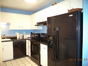 LA CASA REAL 5278  Somerset Ln  in Greenfield wi. List Price: $249,900