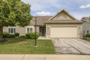 Fountain View Condominium 5394 S Butterfield Way  in Greenfield wi. List Price: $354,900