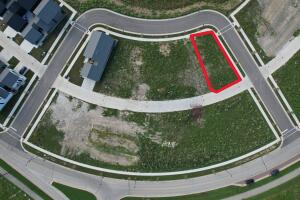 9437 S Cypress  Pl in Oak Creek wi. List Price: $199,900