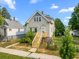 3738 E Pulaski Ave in Cudahy wi. List Price: $349,900