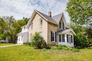 8513 W North Ave in Wauwatosa wi. List Price: $379,900