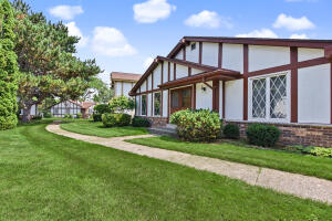 Windermere Estates 5297  Somerset Ln  in Greenfield wi. List Price: $290,000