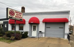 6210 W State St in Wauwatosa wi. List Price: $550,000