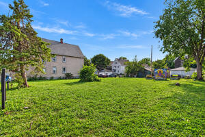 2529 N 39th  St in Milwaukee wi. List Price: $6,500