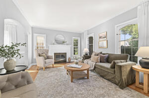 616 N 104th St in Wauwatosa wi. List Price: $545,000