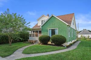 3876 E Morris Ave in Cudahy wi. List Price: $285,000