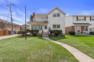 3957 E Holmes Ave in Cudahy wi. List Price: $259,900