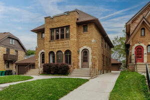 1606 E Newton Ave in Shorewood wi. List Price: $590,000