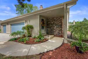 Stonehedge Condominiums 4932 S Imperial Cir  in Greenfield wi. List Price: $259,000